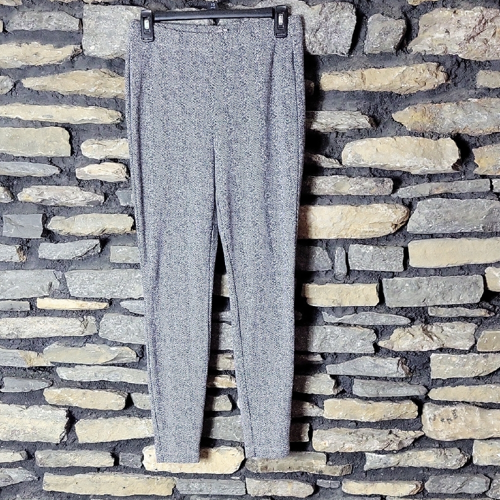 Women's Fabulously Slimming Chico's Gray Women's Leggings Pants US size 8